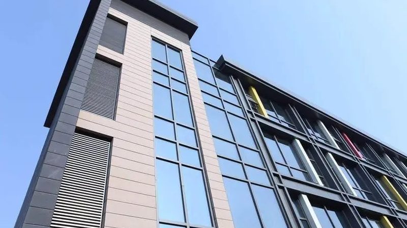 门窗厂数控加工中心：揭秘其核心价值与选型要点